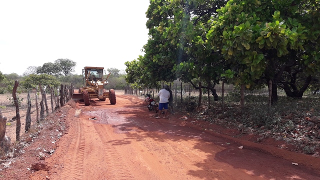 Prefeitura de Dom Expedito Lopes intensifica limpeza nos cemitérios - Imagem 15