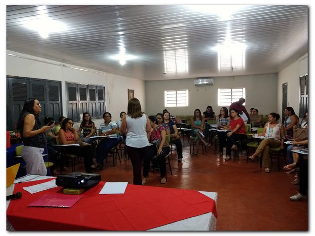 Secretaria de Educação realiza Formação Pro BNCC - Imagem 3