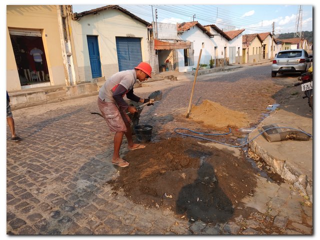 Prefeitura de Inhuma realiza recuperação de calçamento - Imagem 7