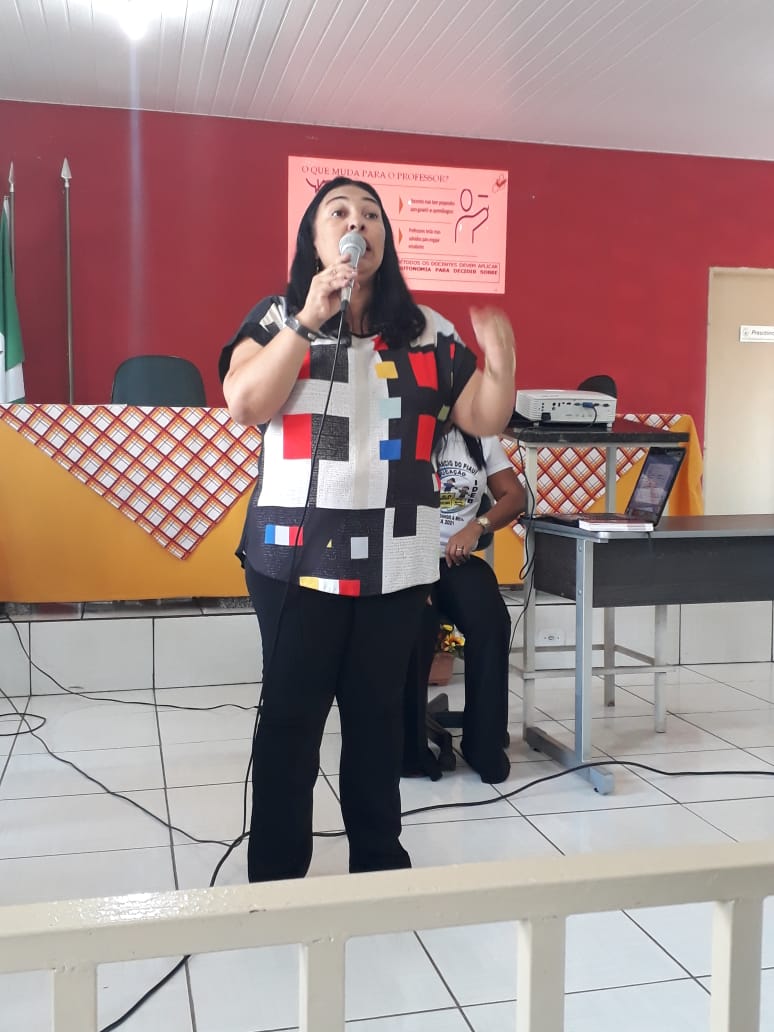 Secretaria municipal de educação de Santo Inácio realiza formação continuada para professores  - Imagem 6