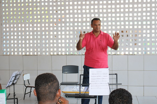 Projeto ensina jovens e adolescentes a arte musical  - Imagem 8
