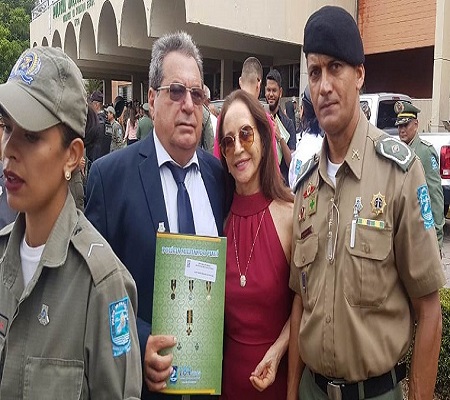 Em solenidade Valdiné Martins recebe diploma de “Amigo da Polícia”