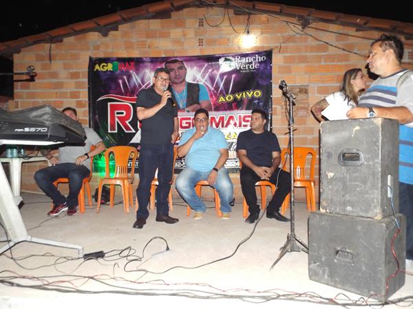 Rádio Cruzeiro AM concretiza campanha solidária com entrega de cestas de alimento  - Imagem 33