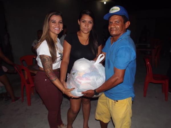 Rádio Cruzeiro AM concretiza campanha solidária com entrega de cestas de alimento  - Imagem 73