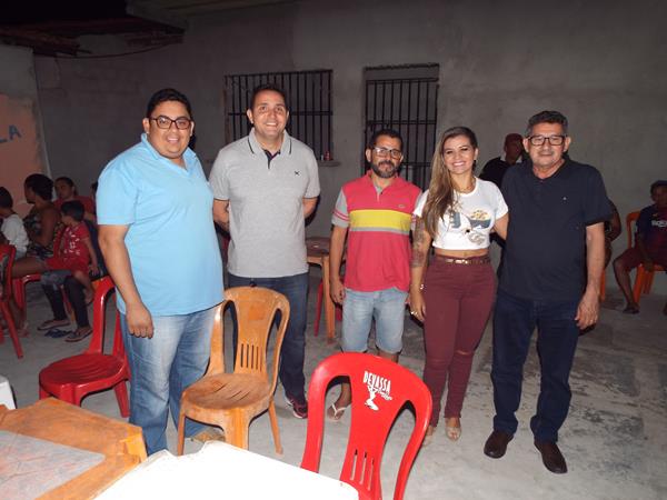 Rádio Cruzeiro AM concretiza campanha solidária com entrega de cestas de alimento  - Imagem 15