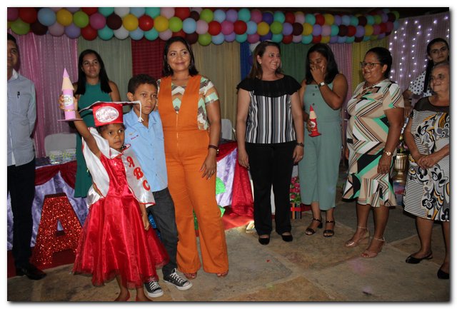 Escola Monsenhor Lopes realiza festa de formatura - Imagem 30