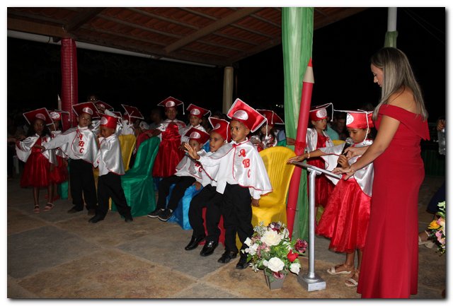 Escola Monsenhor Lopes realiza festa de formatura - Imagem 22