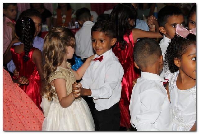 Escola Monsenhor Lopes realiza festa de formatura - Imagem 44