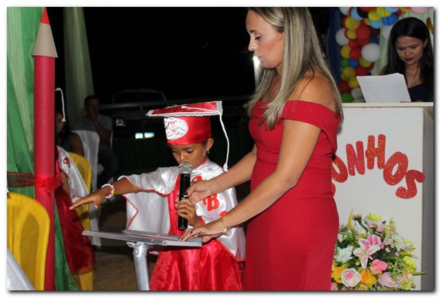 Escola Monsenhor Lopes realiza festa de formatura - Imagem 19