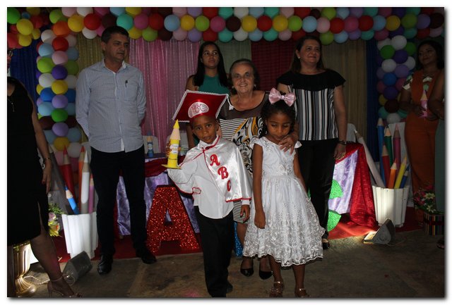 Escola Monsenhor Lopes realiza festa de formatura - Imagem 27