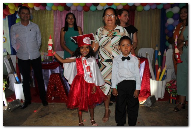 Escola Monsenhor Lopes realiza festa de formatura - Imagem 29