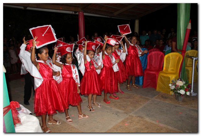 Escola Monsenhor Lopes realiza festa de formatura - Imagem 5