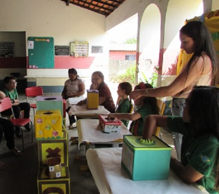 Soletrando na escola Cícero Lopes