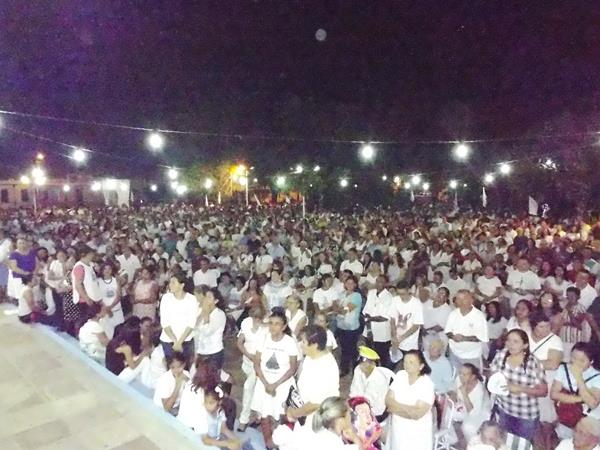 Procissão marca o início do festejo da Imaculada Conceição em Pedro II  - Imagem 79