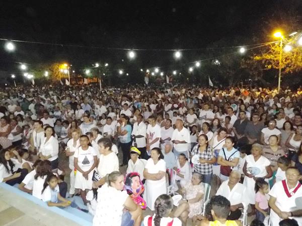 Procissão marca o início do festejo da Imaculada Conceição em Pedro II  - Imagem 78