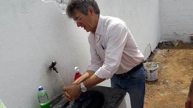 Dia de Finados em DEL – Visitantes foram surpreendidos nos cemitérios com organização, limpeza e missa. - Imagem 132