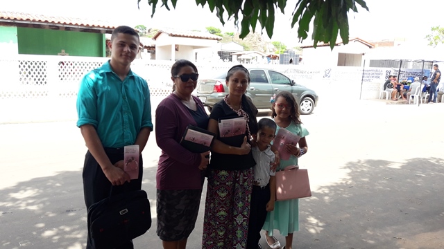 Dia de Finados em DEL – Visitantes foram surpreendidos nos cemitérios com organização, limpeza e missa. - Imagem 140