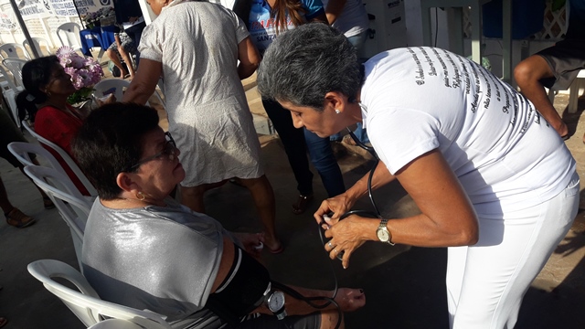 Dia de Finados em DEL – Visitantes foram surpreendidos nos cemitérios com organização, limpeza e missa. - Imagem 49