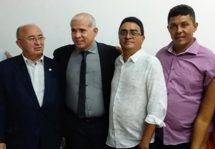 Unidades Habitacionais:  prefeito Marcelino Almeida participa de Lançamento do Projeto de 1.000 casas para assentamentos do Piauí  - Imagem 1