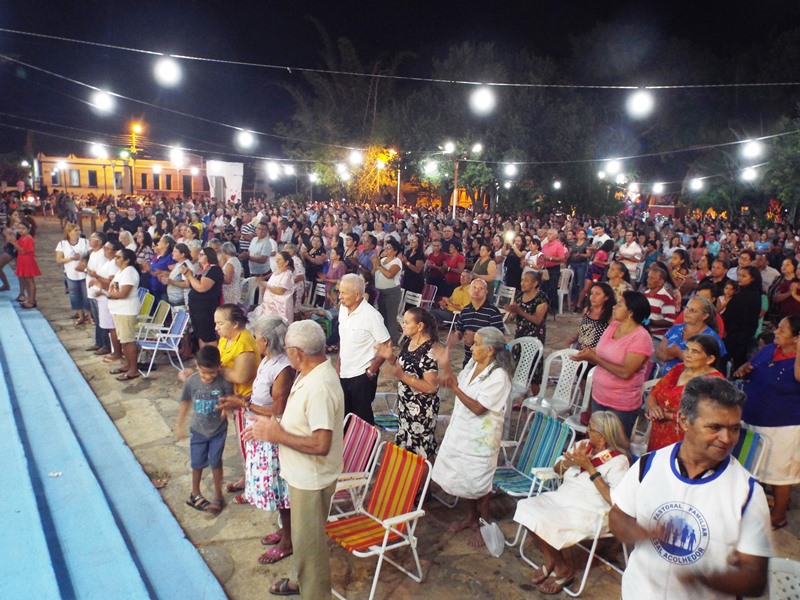 Muitos fieis de outras cidades vieram prestigiar a 2ª novena da Imaculada Conceição  - Imagem 2