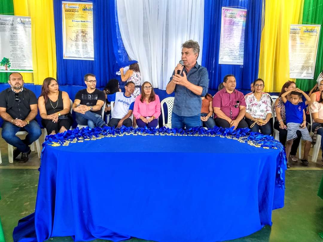 Manhã de Premiação aos Campeões das Olimpíadas do Conhecimento. Oscar da Educação 