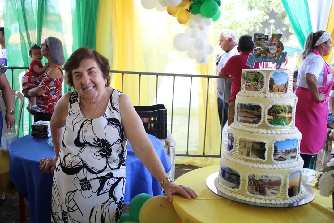 Um festival de criatividade e gostosuras no corte e distribuição dos bolos de aniversário de Monsenhor Gil  - Imagem 33
