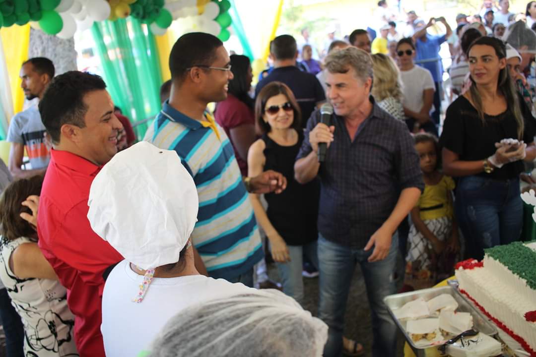 Um festival de criatividade e gostosuras no corte e distribuição dos bolos de aniversário de Monsenhor Gil  - Imagem 17