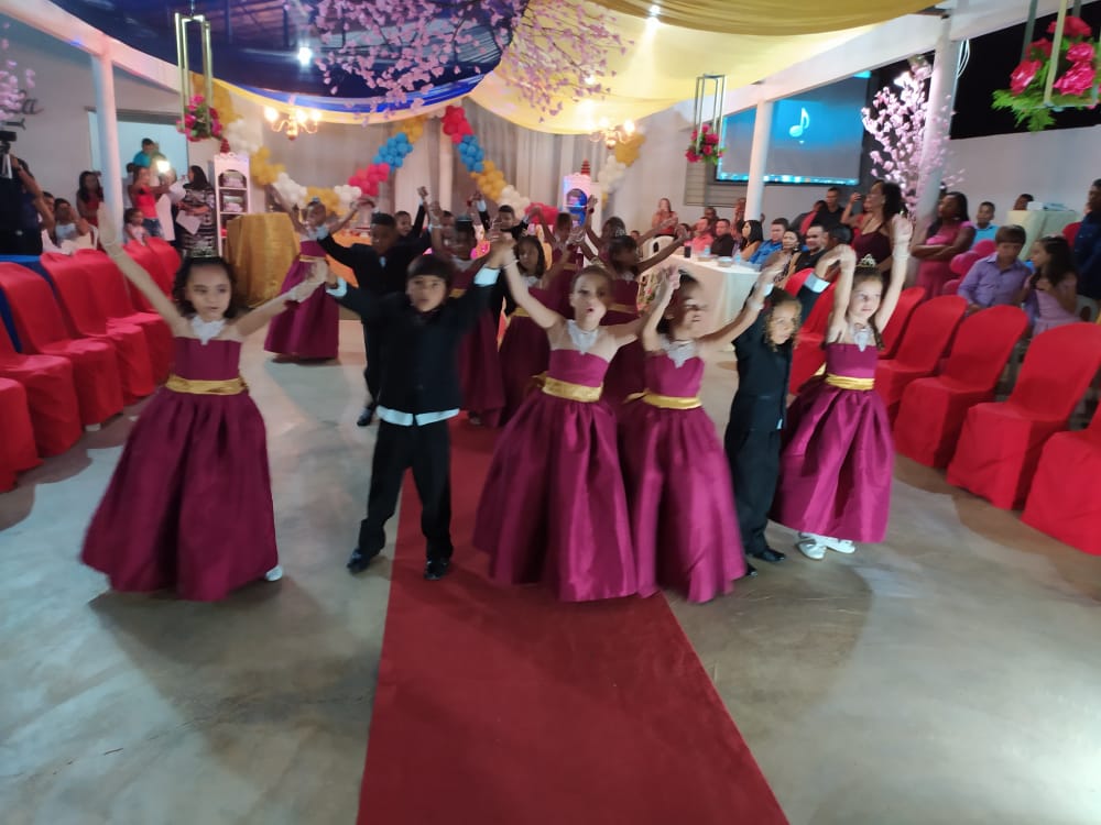 Creche Tia Loura promove formatura de Doutores do ABC em Santo Inácio - Imagem 9