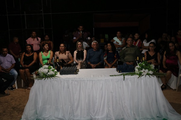 Realizada feste de formatura da Escola José Fernando Rodrigues Torres - Imagem 12
