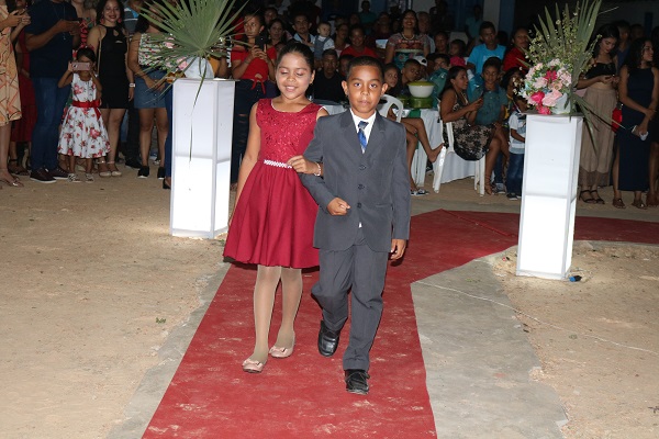 Realizada feste de formatura da Escola José Fernando Rodrigues Torres - Imagem 7