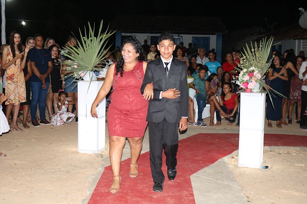 Realizada feste de formatura da Escola José Fernando Rodrigues Torres - Imagem 27
