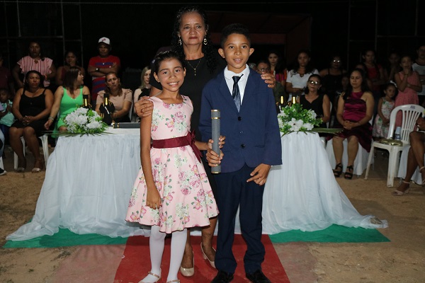 Realizada feste de formatura da Escola José Fernando Rodrigues Torres - Imagem 23