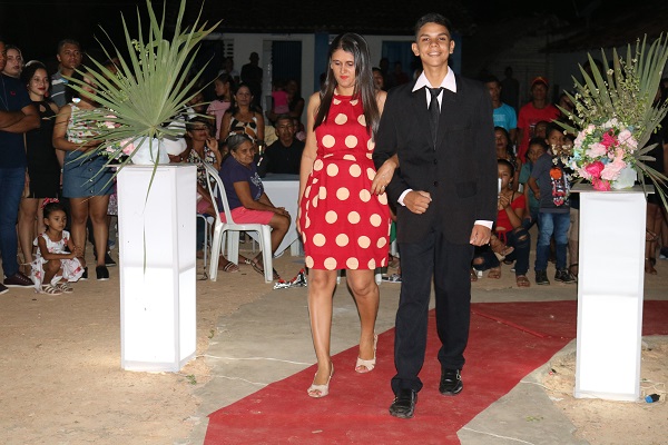 Realizada feste de formatura da Escola José Fernando Rodrigues Torres - Imagem 45