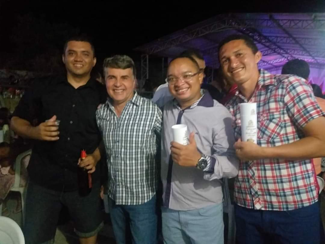 Prefeito João Luiz promove a maior festa de Confraternização de Monsenhor Gil e sorteia valiosos brindes  - Imagem 7