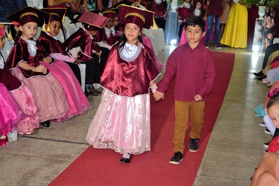 Doutores do ABC: U.E Vó Binoca realiza solenidade de formatura - Imagem 10