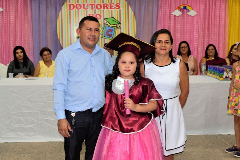 Doutores do ABC: U.E Vó Binoca realiza solenidade de formatura - Imagem 26