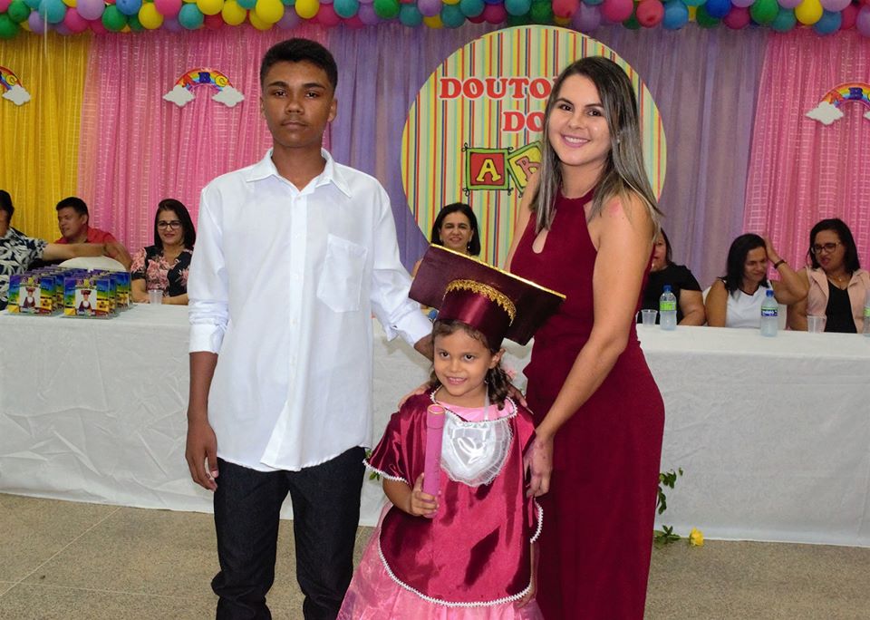 Doutores do ABC: U.E Vó Binoca realiza solenidade de formatura - Imagem 12