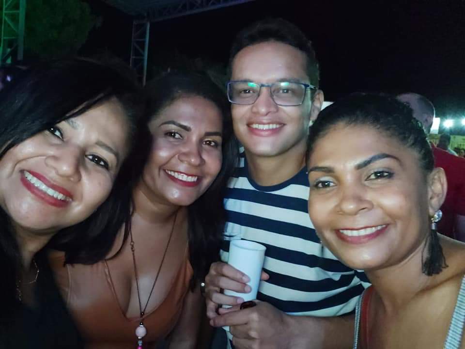 Prefeito João Luiz promove a maior festa de Confraternização de Monsenhor Gil e sorteia valiosos brindes  - Imagem 30