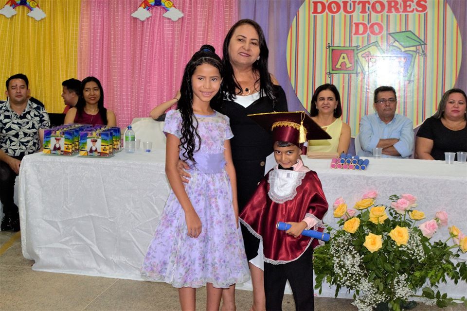 Doutores do ABC: U.E Vó Binoca realiza solenidade de formatura - Imagem 34