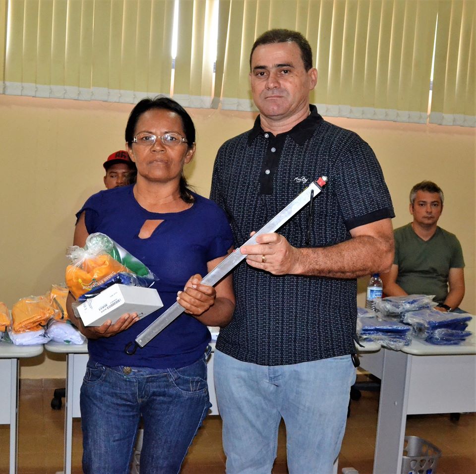 Prefeito Genival Bezerra faz entrega de fardamentos e tablets aos ACS - Imagem 26
