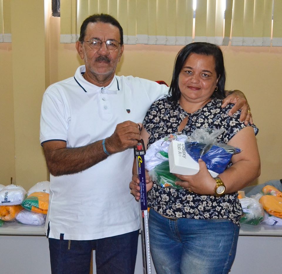 Prefeito Genival Bezerra faz entrega de fardamentos e tablets aos ACS - Imagem 23