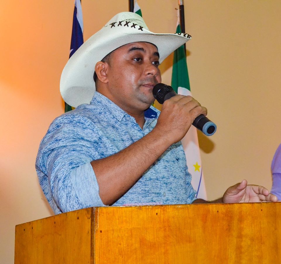 Prefeito Genival Bezerra faz entrega de fardamentos e tablets aos ACS - Imagem 7