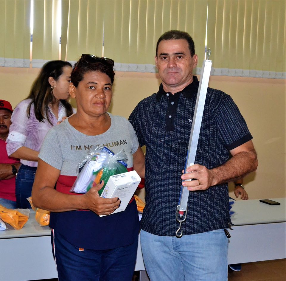 Prefeito Genival Bezerra faz entrega de fardamentos e tablets aos ACS - Imagem 34