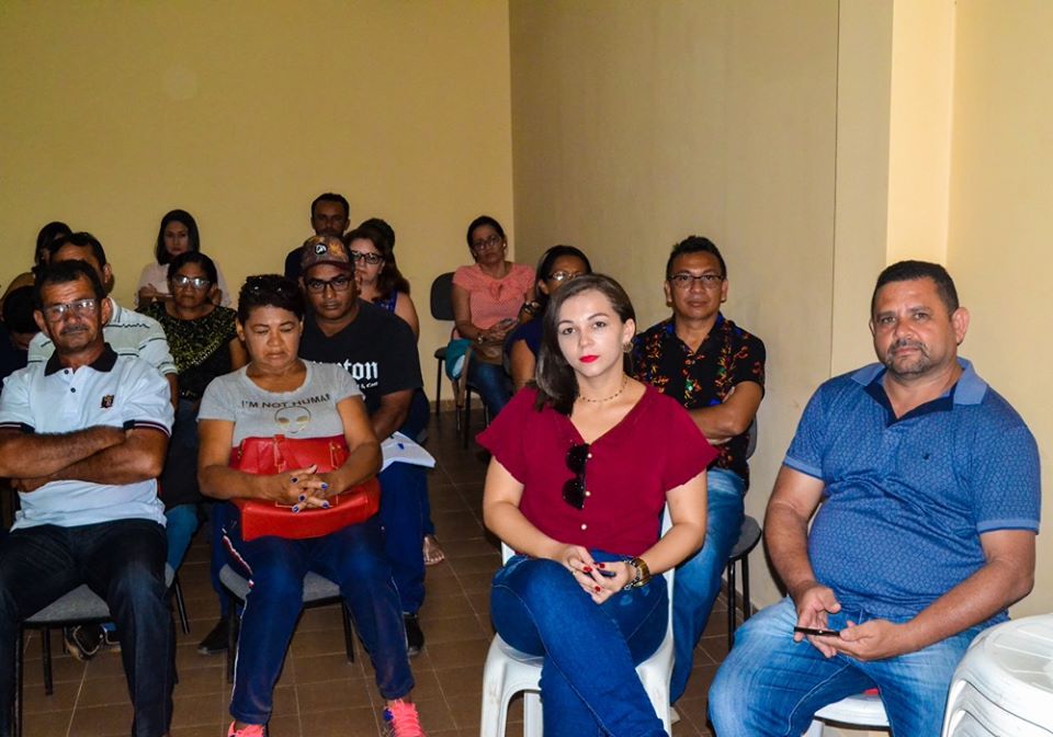 Prefeito Genival Bezerra faz entrega de fardamentos e tablets aos ACS - Imagem 36