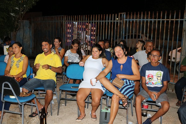 Secretaria de Educação realizou momento de confraternização  - Imagem 41