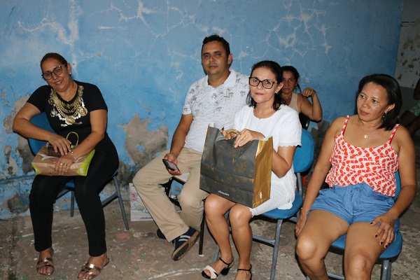 Secretaria de Educação realizou momento de confraternização  - Imagem 44