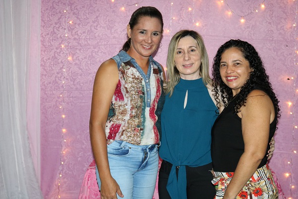 Secretaria de Educação realizou momento de confraternização  - Imagem 35