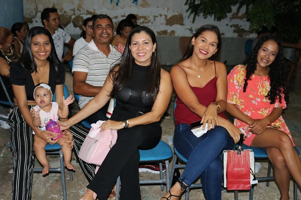 Secretaria de Educação realizou momento de confraternização  - Imagem 43