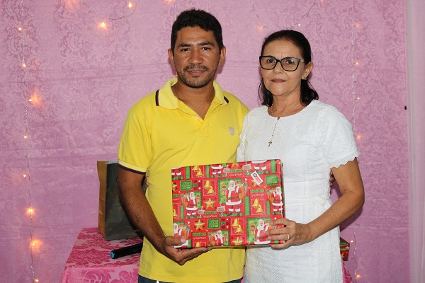 Secretaria de Educação realizou momento de confraternização  - Imagem 24