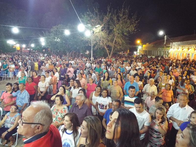 Aumenta o número de fiéis na sexta novena da Imaculada Conceição  - Imagem 5